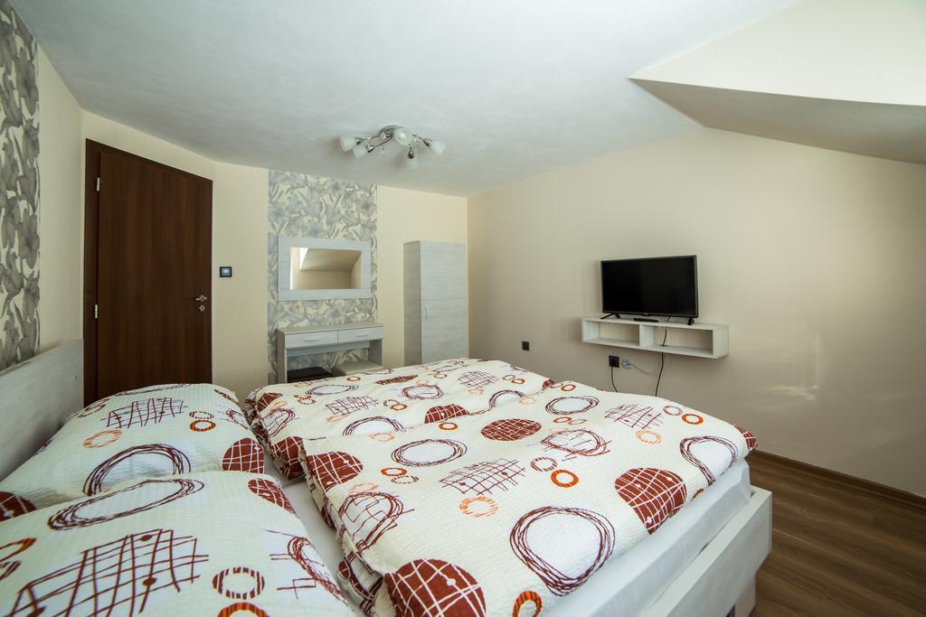 Apartmany Janka + Camp Bešeňová Exterior foto