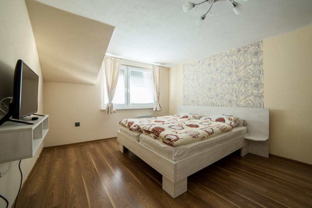 Apartmany Janka + Camp Bešeňová Exterior foto