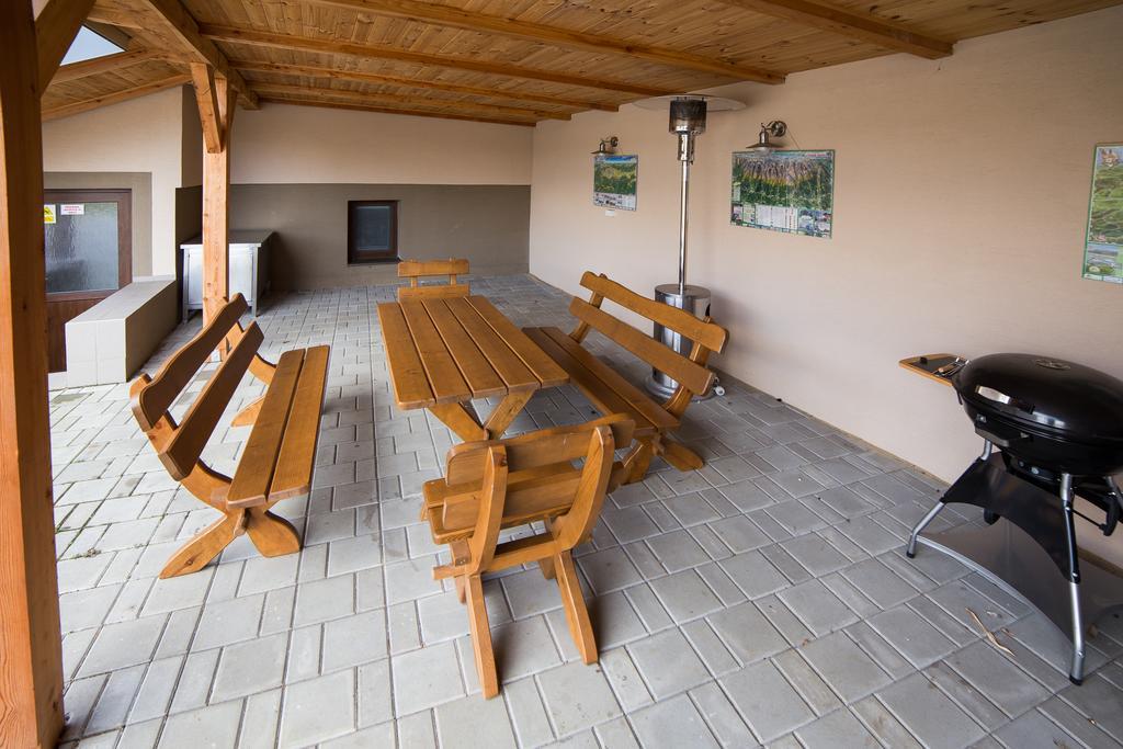 Apartmany Janka + Camp Bešeňová Exterior foto